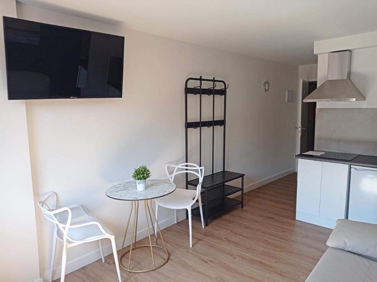 Apartamentos Hi Apartaments Santander 3000 Маліано Екстер'єр фото