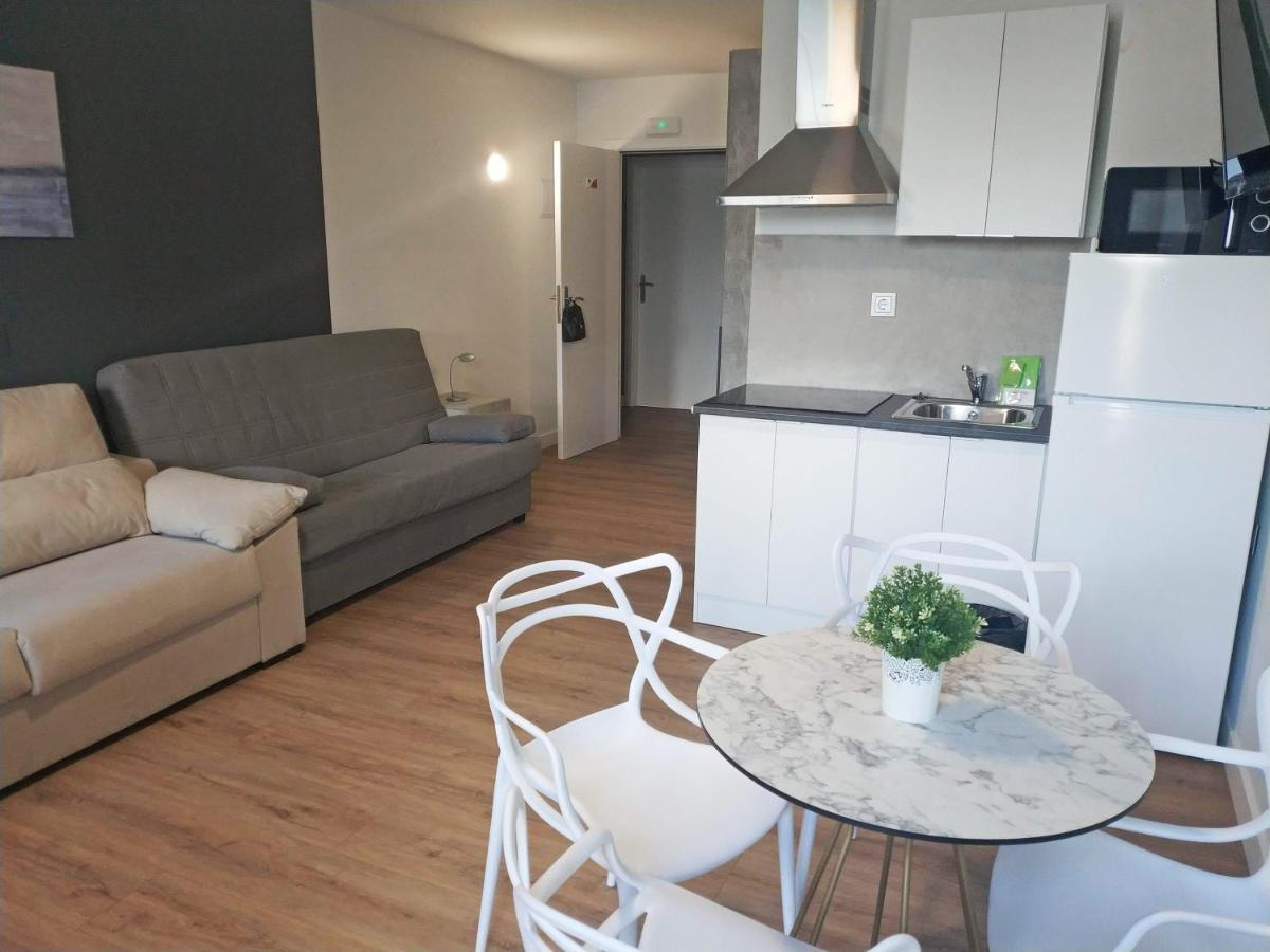 Apartamentos Hi Apartaments Santander 3000 Маліано Екстер'єр фото